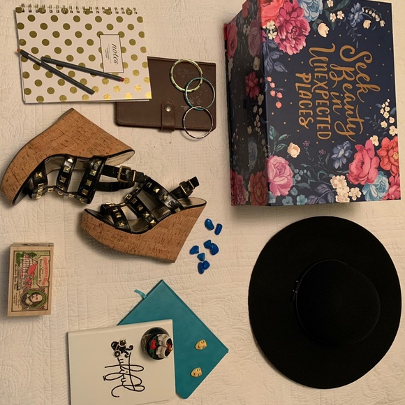 Call It Spring Black/Gold Size 10 Wedge 5” Heels - Picture 2 of 6